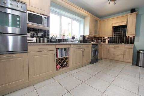 4 bedroom detached house for sale - Beidr Iorwg, Barry