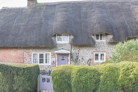 2 bedroom cottage for sale - Chute Cadley, Near Andover, Wiltshire SP11