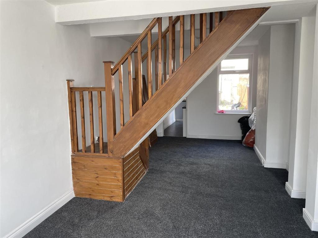Vernon Road, Leicester 2 bed terraced house £800 pcm (£185 pw)