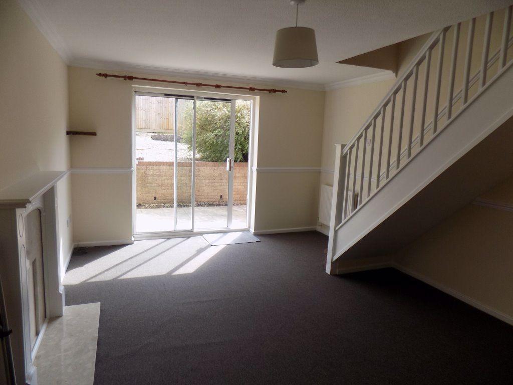 Llansamlet 2 bed property £650 pcm (£150 pw)