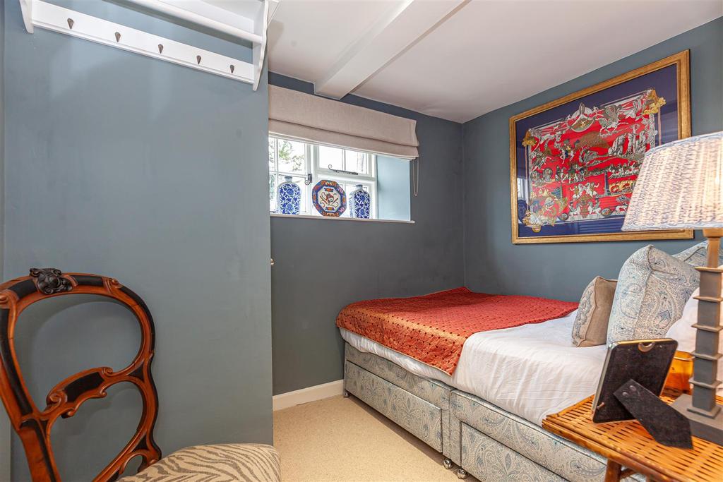 Bedroom 3 2.jpg