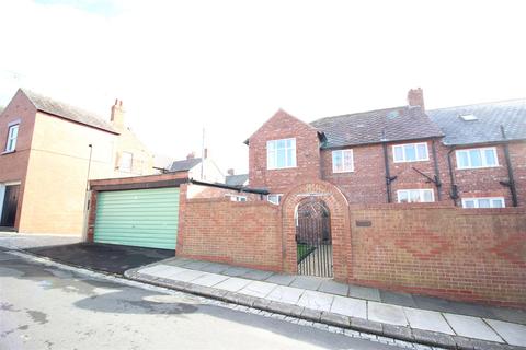 3 bedroom semi-detached house for sale - Milner Road, Darlington