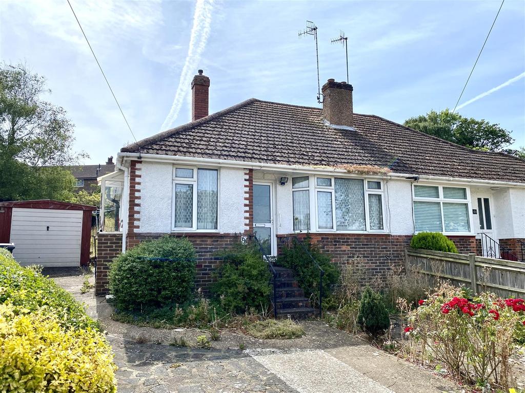 Dale View, Hove 2 bed semidetached bungalow £450,000