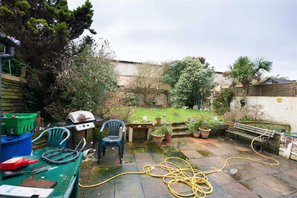 St Richards Road, Portslade 3 bed semidetached house £400,000