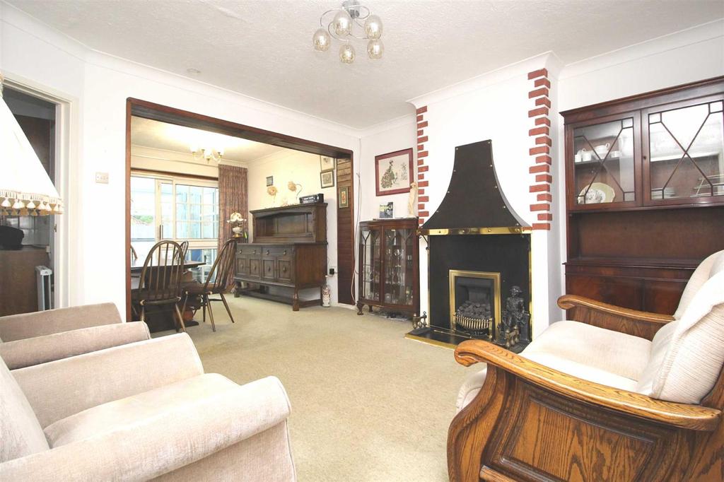 North Lane, Portslade 3 bed semidetached house £395,000