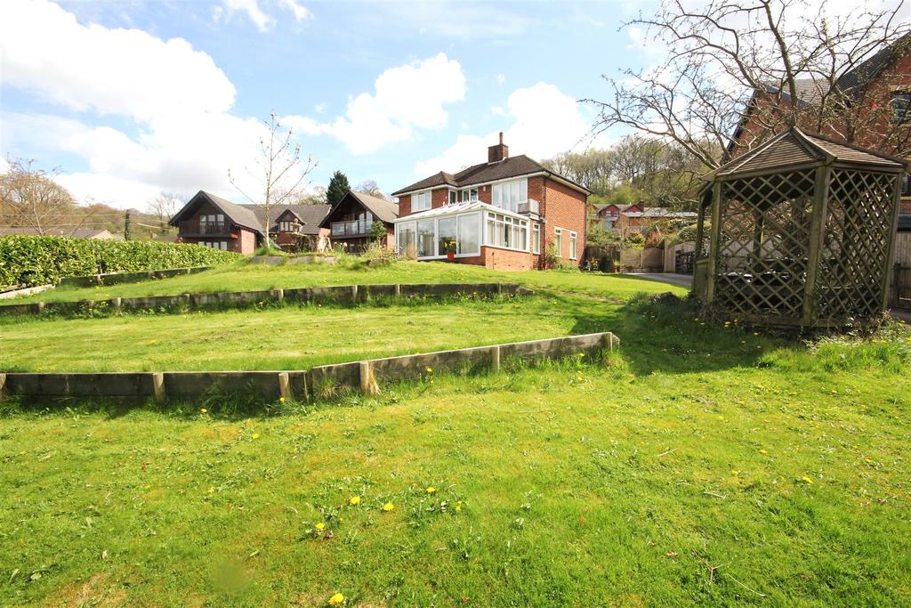 Farley Road, Oakamoor, 4 bed detached house for sale £585,000