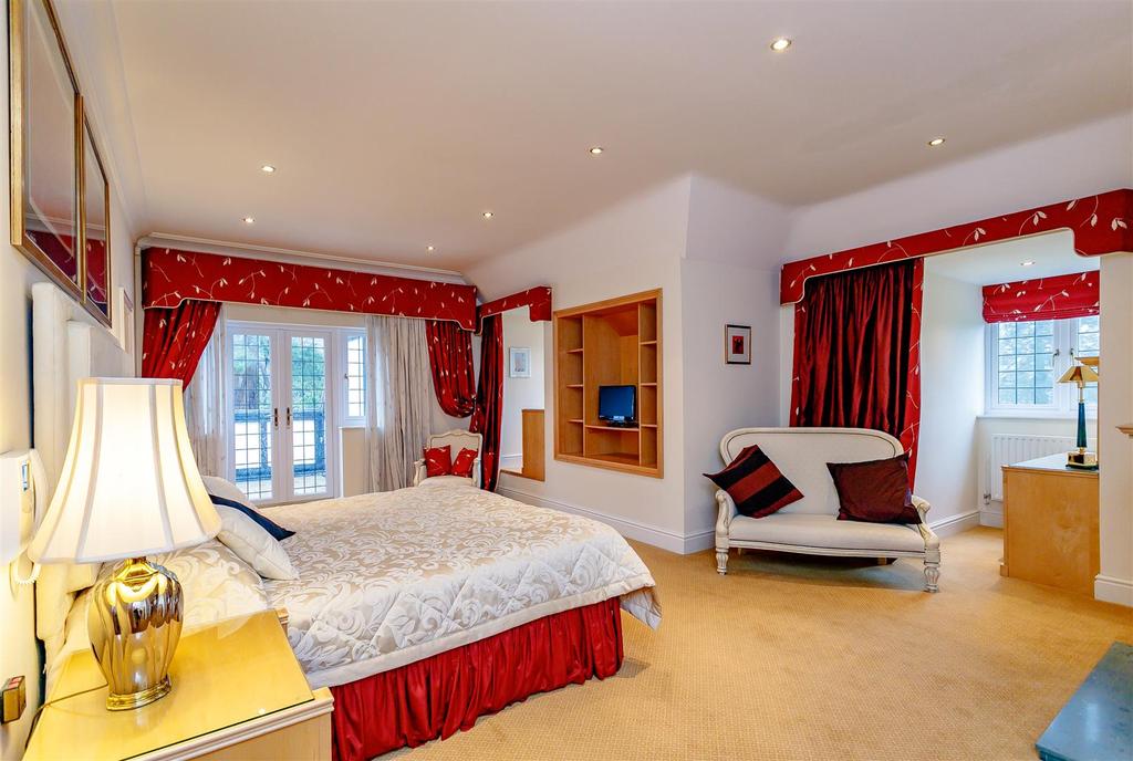 8369729-interior09.jpg
