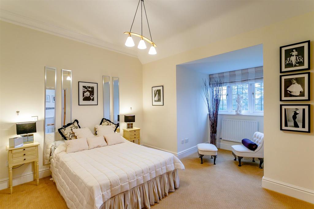 8369729-interior03.jpg