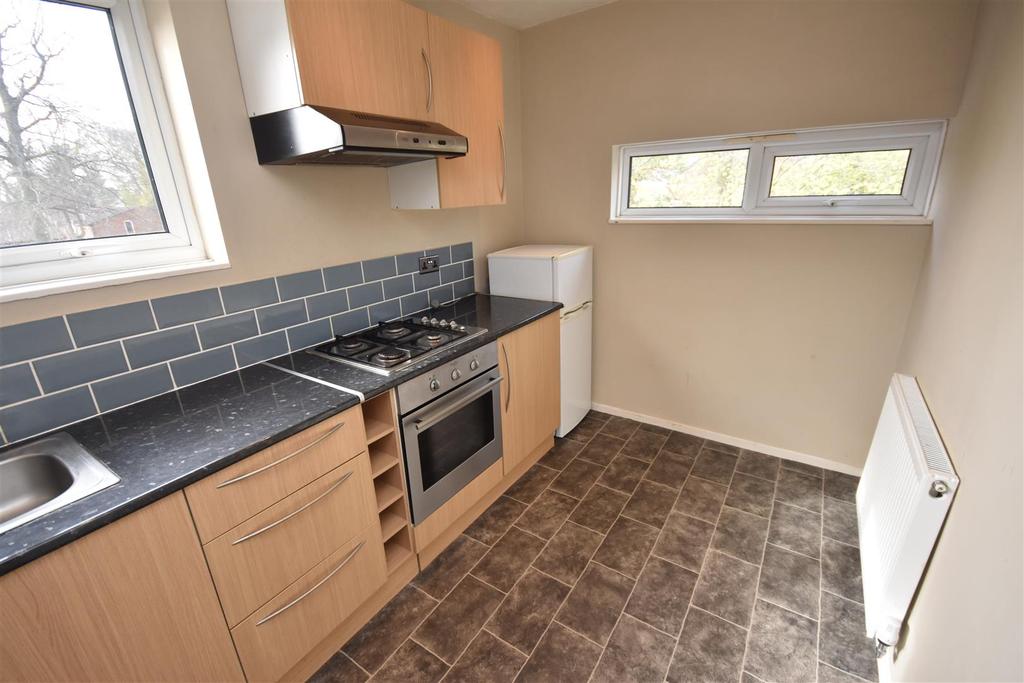 Mount Way, Bebington 1 bed apartment £525 pcm (£121 pw)