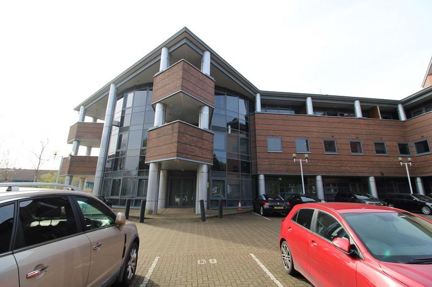 Waterfront West, Brierley Hill 2 bed apartment £750 pcm (£173 pw)