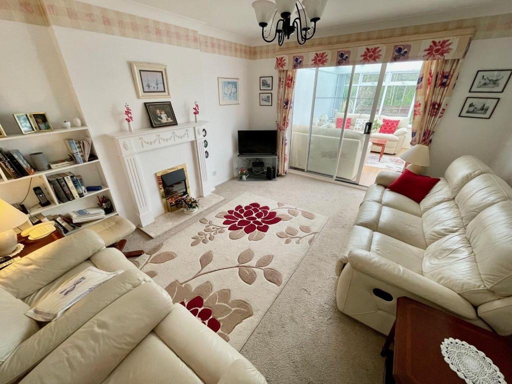 Marchlyn Crescent, Ingleby Barwick... 4 bed detached house £250,000