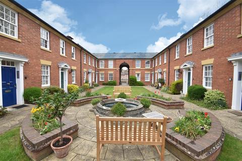 2 bedroom retirement property for sale - 31 Thomas Court, Longden Coleham, Shrewsbury, SY3 7EX
