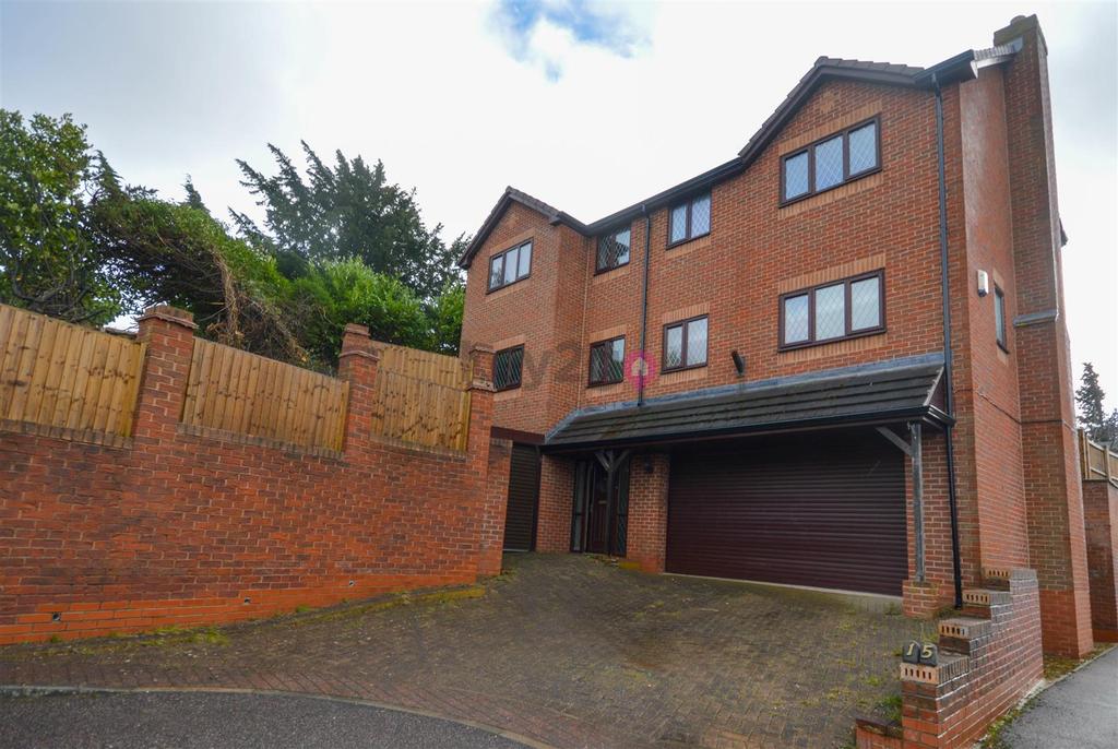 Kildonan Grove, Frecheville, Sheffield, S12 5 bed detached house £400,000