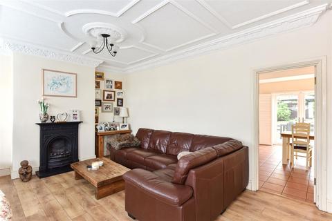 34 Whitehall Gardens, London, E4 6EH