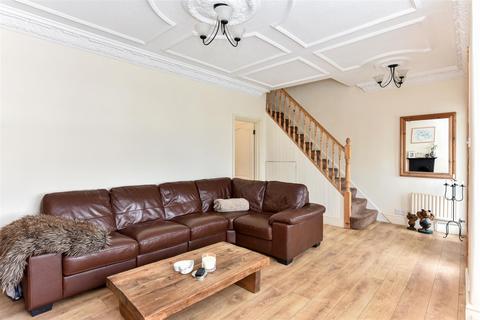 34 Whitehall Gardens, London, E4 6EH