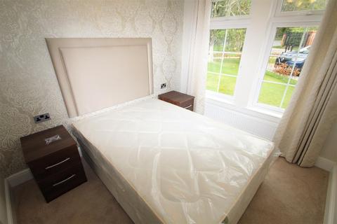 2 bedroom property for sale - Orchard Bungalows, Crowpiece Lane, Farnham Royal, Slough