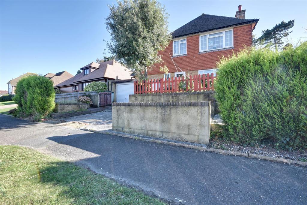 Birkdale, BexhillOnSea 3 bed detached house £500,000