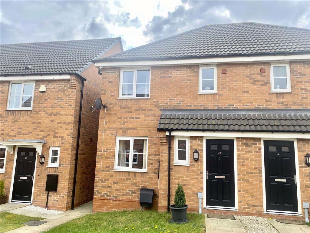 Indigo Drive, Burbage 3 bed semidetached house £950 pcm (£219 pw)