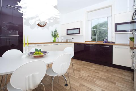 17b Archery Square, Walmer, Deal, CT14 7JA