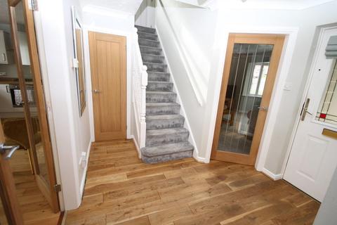 30 Bradshaw View, Queensbury, Bradford, BD13 2FF