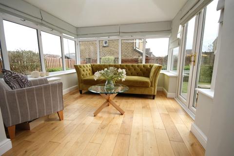 30 Bradshaw View, Queensbury, Bradford, BD13 2FF