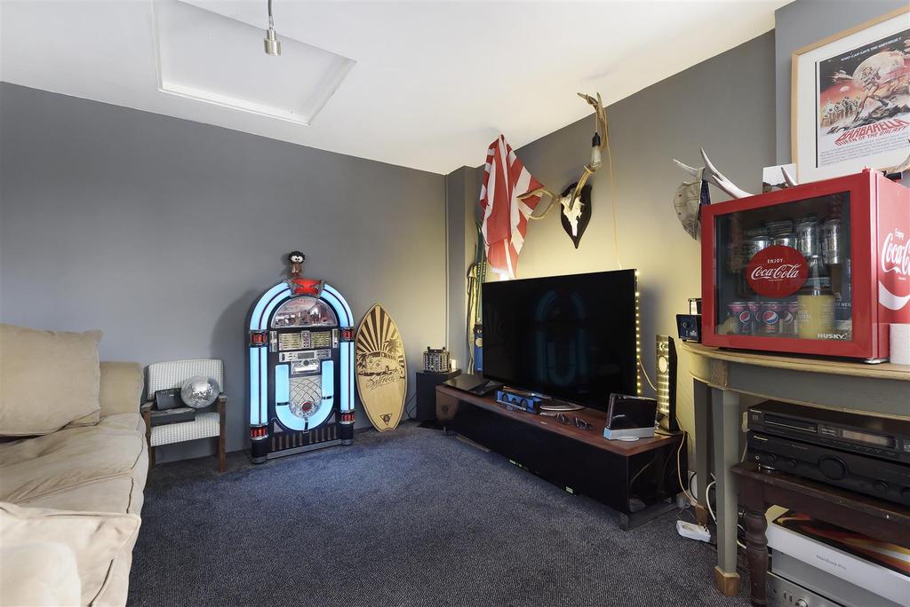 Bedroom 4/snug