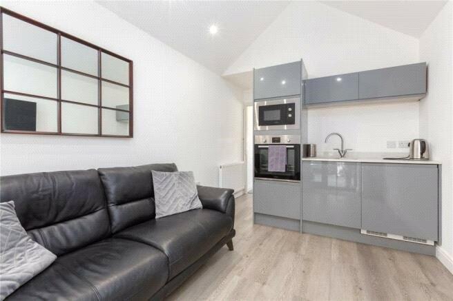 Lounge/Kitchen