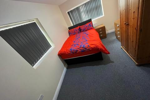 2 bedroom house share to rent - House share 2X DOUBLE EN SUITE ROOM AVAILABLE- The Doweries