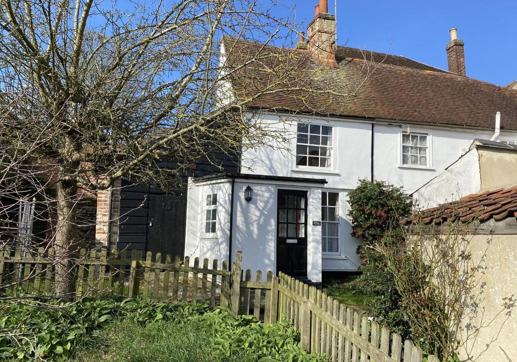 17A East Hill, Colchester, Essex, CO1... 1 bed semidetached house £