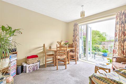 4 bedroom semi-detached house for sale - Merlin Gardens, Bedford, Bedfordshire, MK41