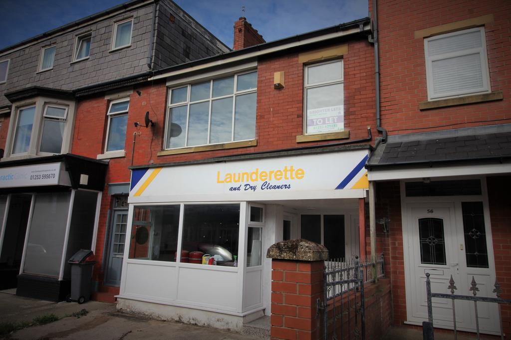 Holmfield Rd, Blackpool, FY2 1 bed flat £450 pcm (£104 pw)