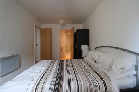 2 bedroom flat to rent - Broad Street, Northampton, NN1