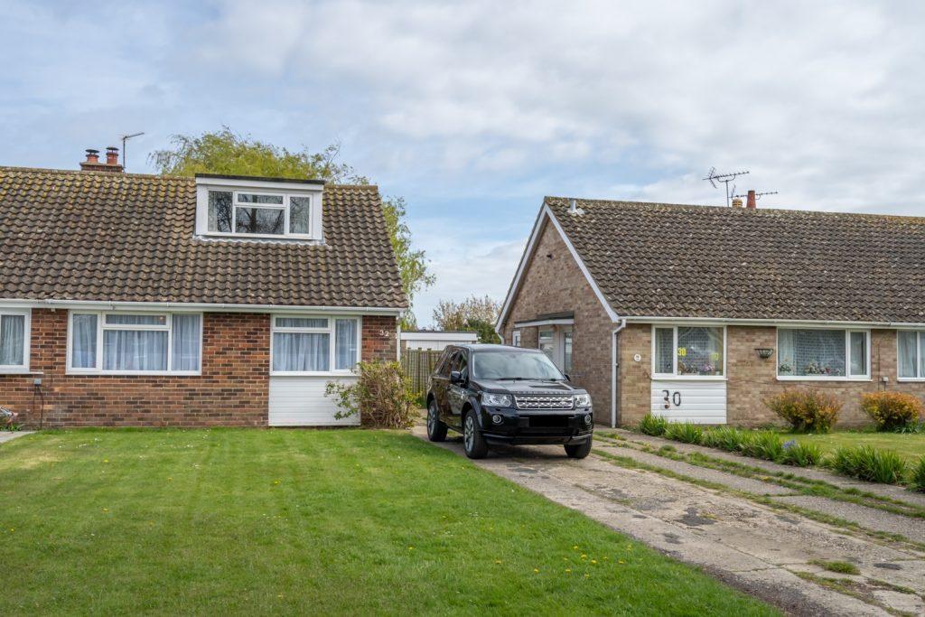 Abbottsbury, Pagham, Bognor Regis, West Sussex. PO21 4RT 3 bed bungalow £380,000