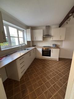 3 bedroom terraced house to rent, Newlands Drive, Walmer CT14