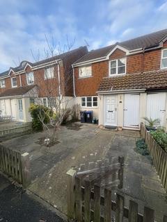 3 bedroom terraced house to rent, Newlands Drive, Walmer CT14