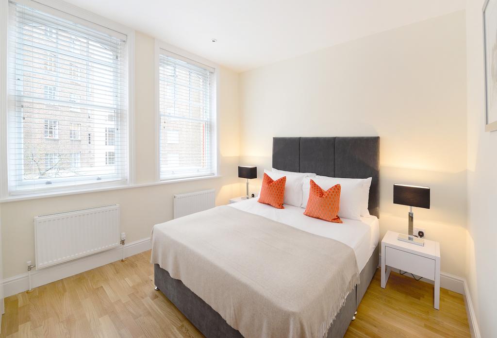 Hamlet Gardens, Ravenscourt Park, London, W6 3 bed apartment - £4,875 ...