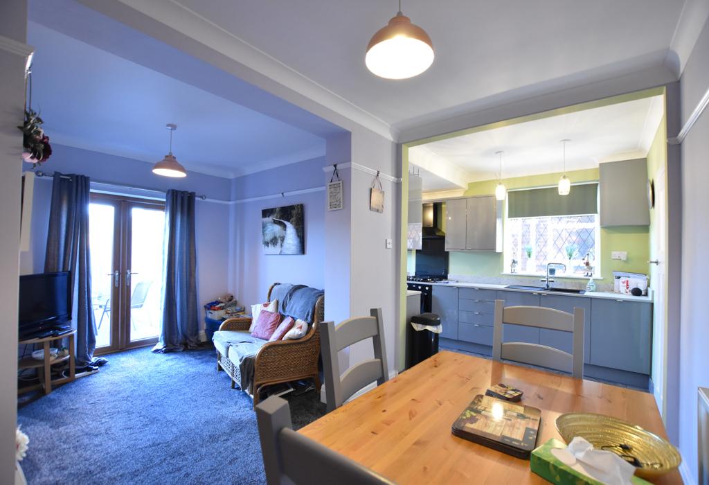 Stockshill Road, Scunthorpe, DN16 2LQ 3 bed semidetached house £169,000