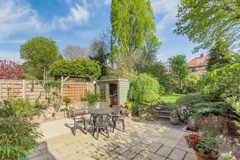 43 Ravensdale Avenue, London, N12 9HR