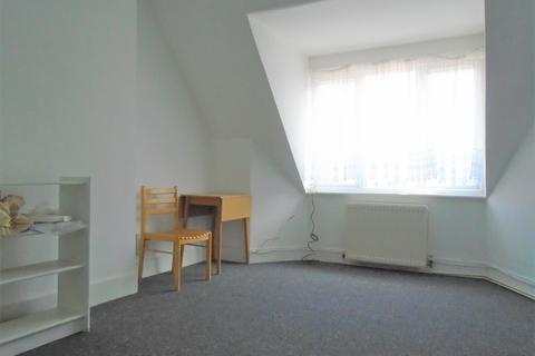 1 bedroom flat to rent, Finchley Road, London NW11