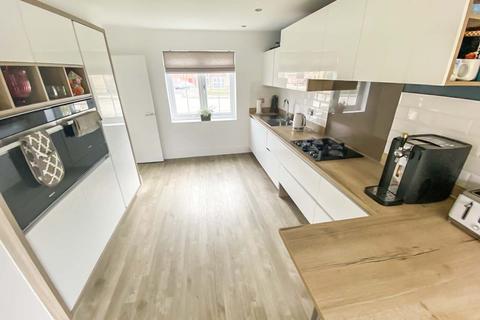 14 High Grange Way, Wingate, TS28 5FG