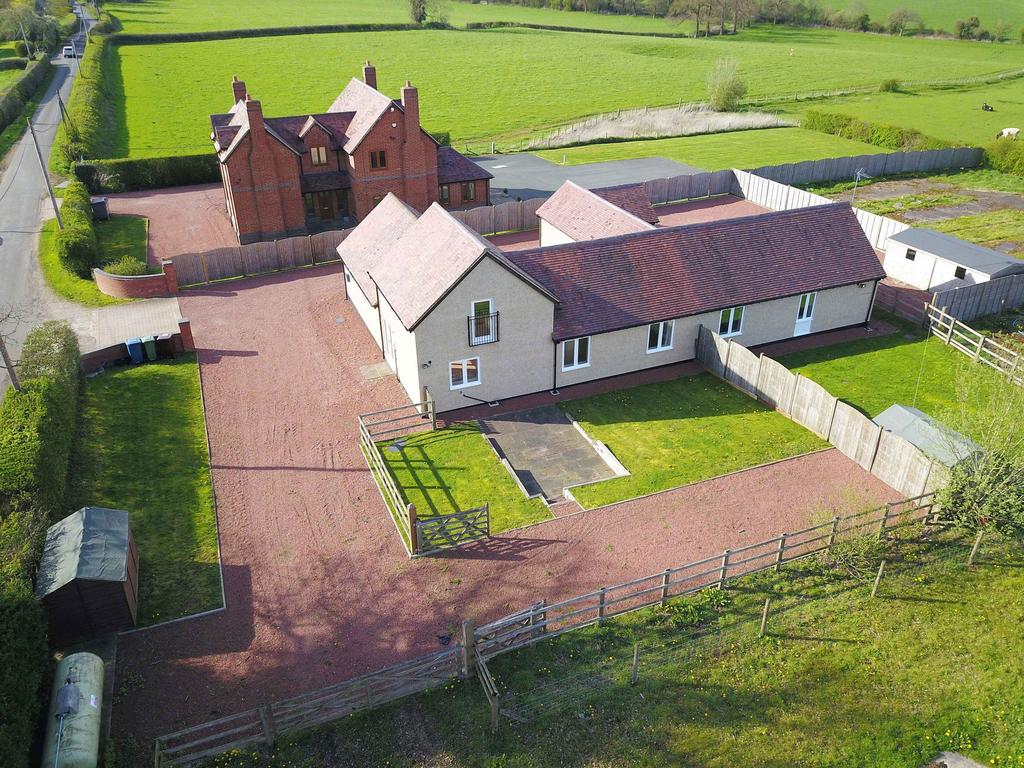 Yarlet Lane, Marston, ST18 3 bed barn conversion £325,000