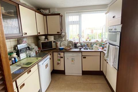242 Hazeldene Road, Northampton, NN2 7NP