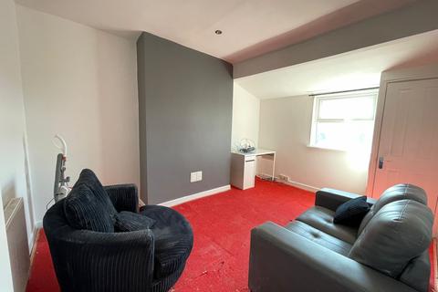 1 bedroom apartment to rent, Flat 3, Providence Avenue, Leeds, West Yorkshire, LS6