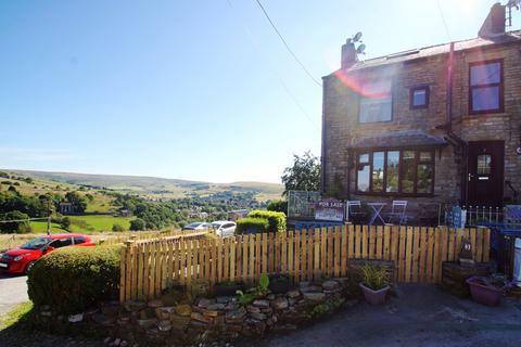 2 bedroom end of terrace house for sale, Grains Road, Delph OL3