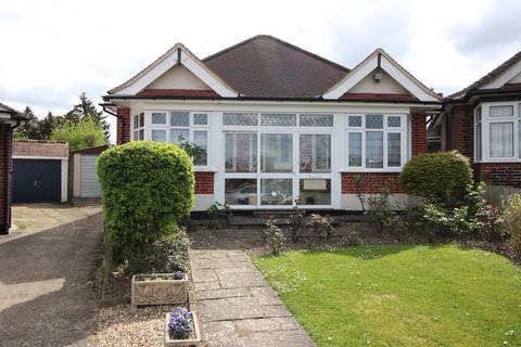 3 Latimer Close, Worcester Park, KT4 8UF