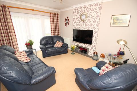 3 Latimer Close, Worcester Park, KT4 8UF