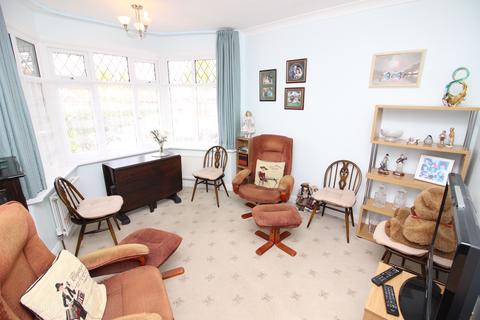 3 Latimer Close, Worcester Park, KT4 8UF