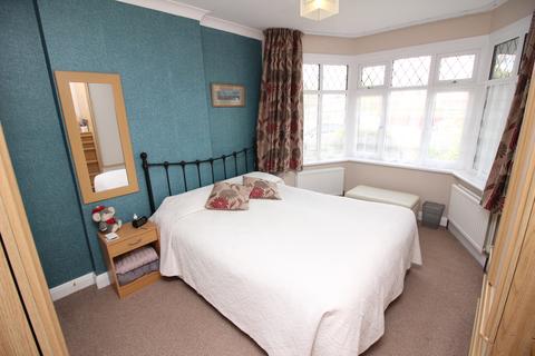 3 Latimer Close, Worcester Park, KT4 8UF