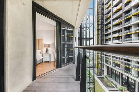 1 bedroom apartment for sale, Riverlight Quay London SW8
