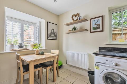 3 Virginia Close, Bromley, BR2 0AF